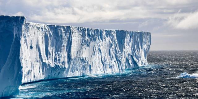 Científicos captan extraños sonidos en el interior de la Antártida