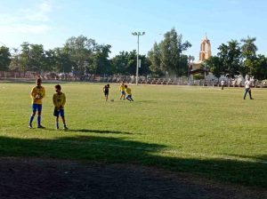 Club TonyFZ entrena fútbol para evitar niños de calle en Villa Juárez