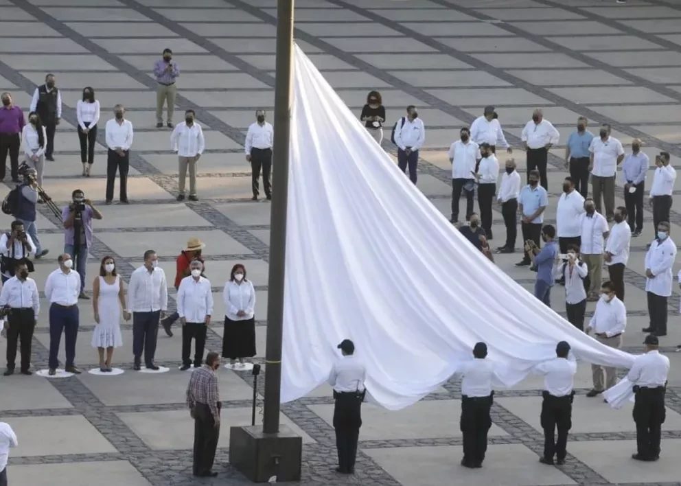Rinden homenaje a médicos, Héroes de la Pandemia 2020