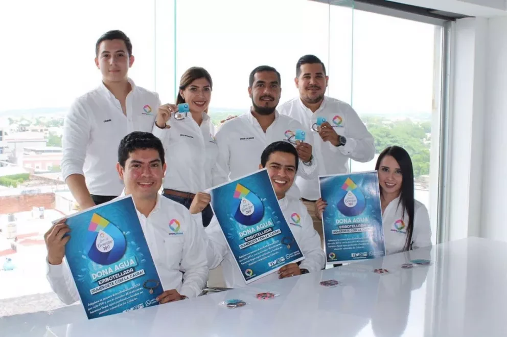 Donemos agua purificada a personas necesitadas