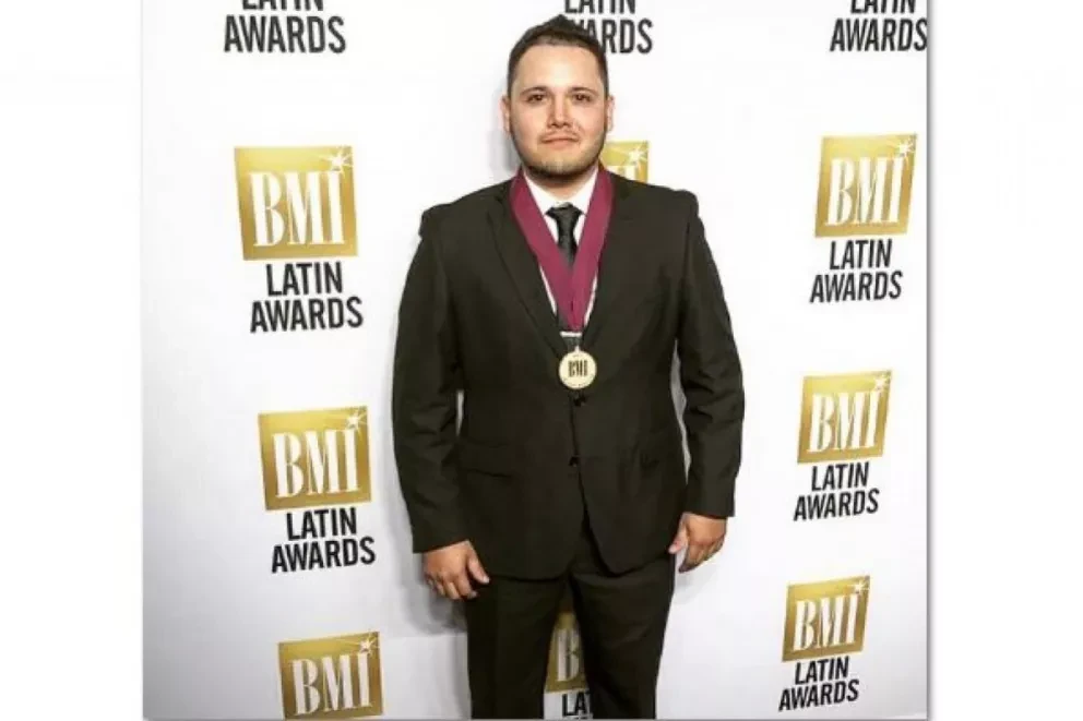 El culiacanense Carlo Bribiesca triunfa en los premios BMI