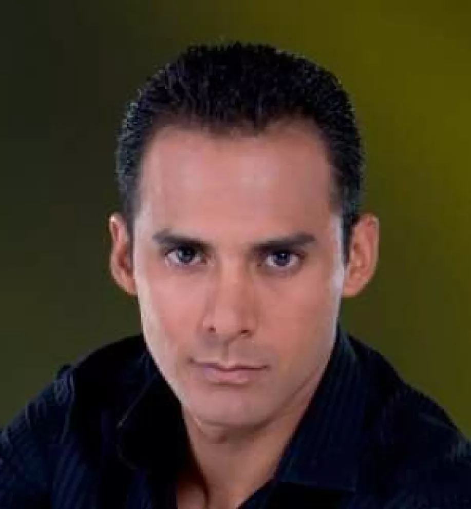 Entrevista con Carlos Campos Actor y Bailarín de Teatro Musical en México
