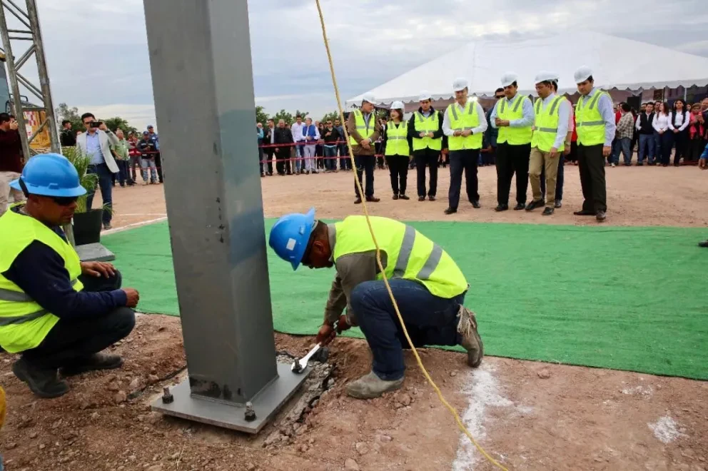 Inician construcción de Plaza Sendero en Culiacán