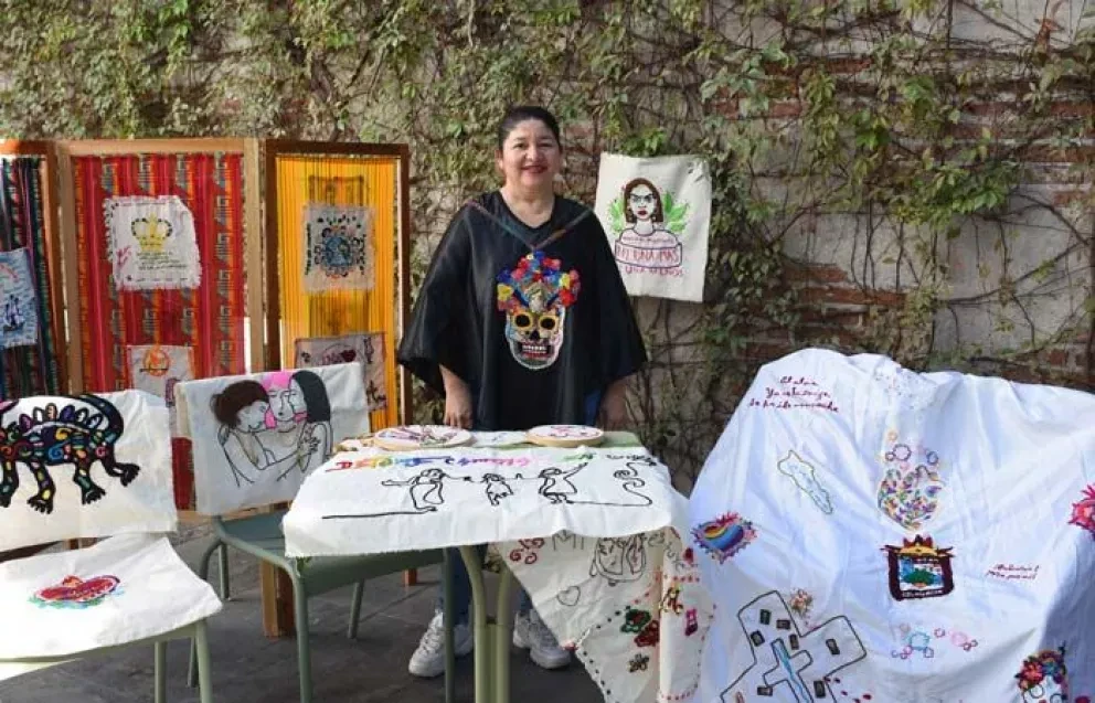 Inés Arce bordadora de historias e ilusiones