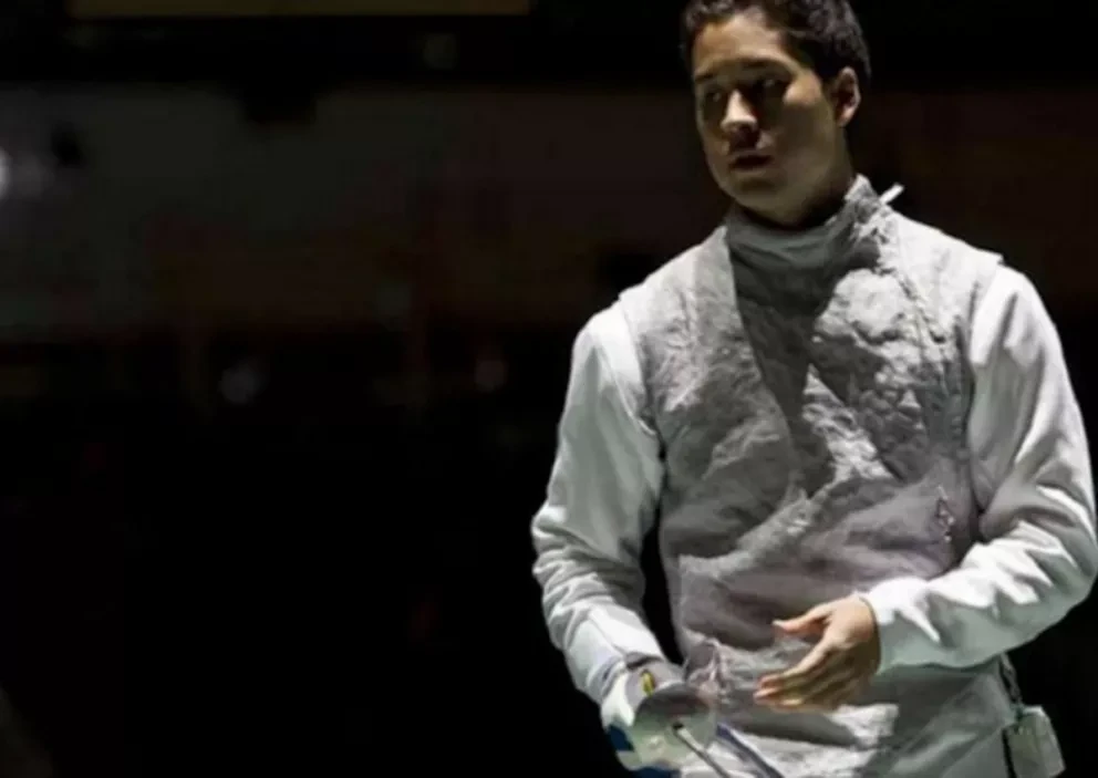 Esgrimista mexicano Daniel Gómez con bronce en evento londinense