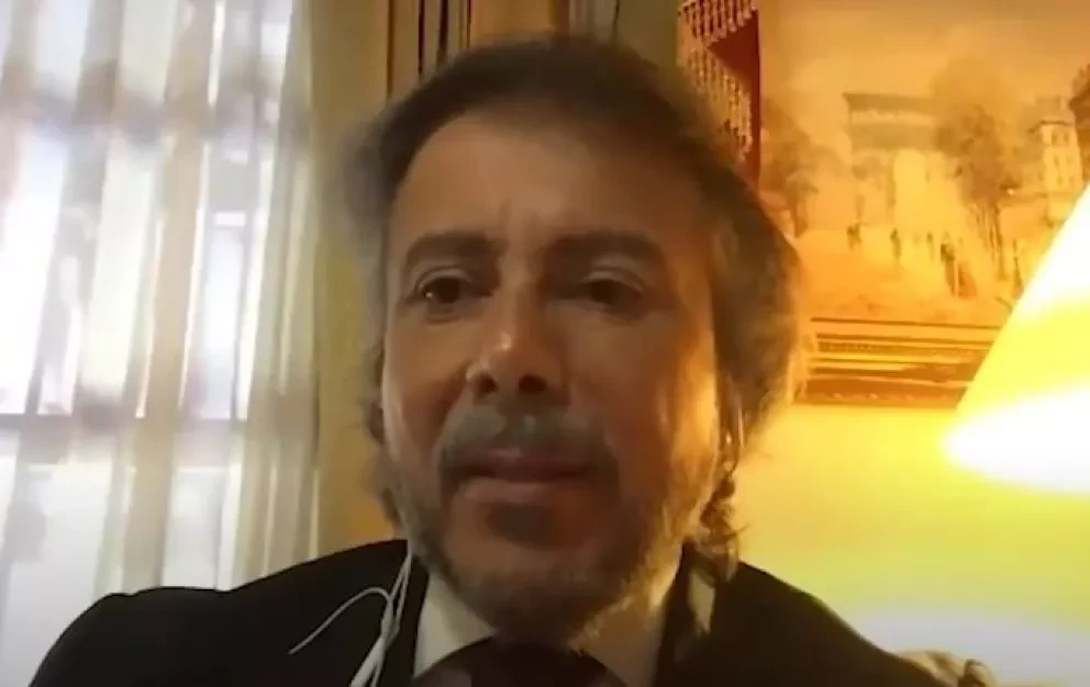 Héctor Muñoz, de médico, abogado, comunicador, escritor a político