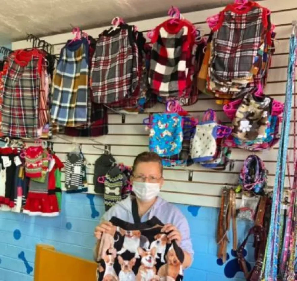 ¿Buscas un traje para tu perro? Cómpraselo a Huellitas