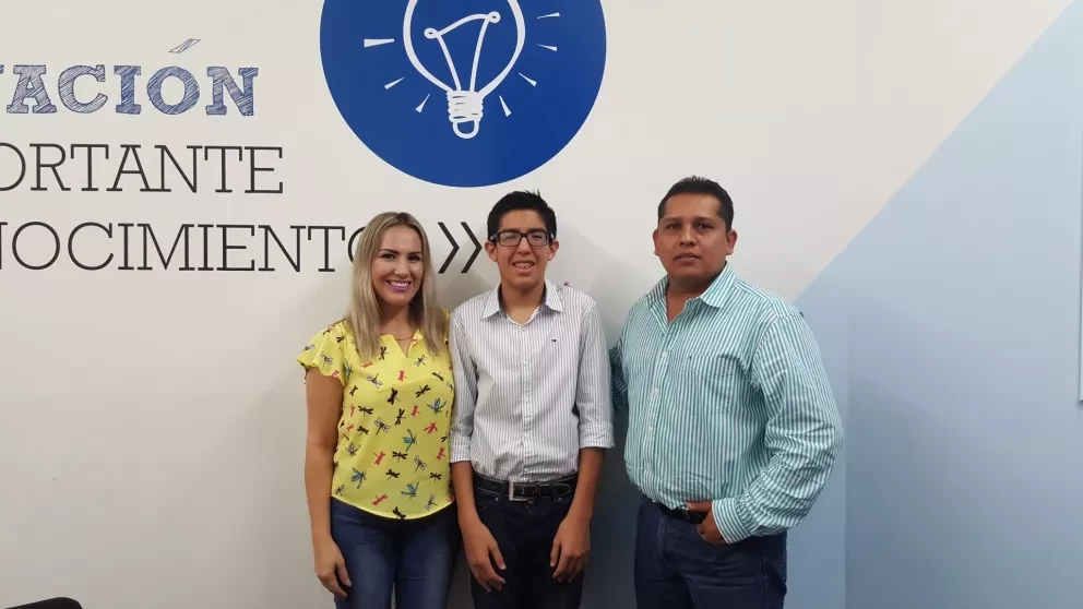 Con apenas 13 años ya visitó la NASA y compartió con astronautas y científicos.