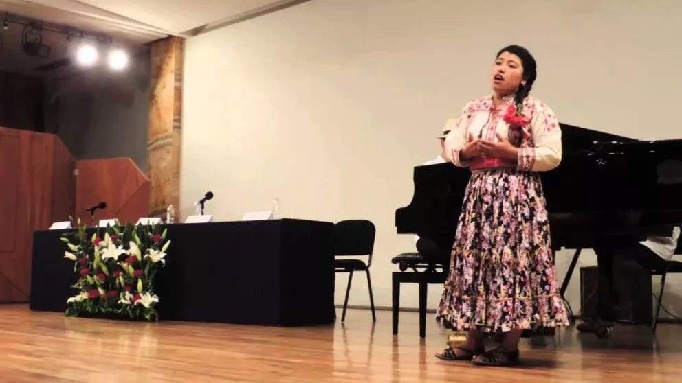 Soprano oaxaqueña es citada en Nueva York