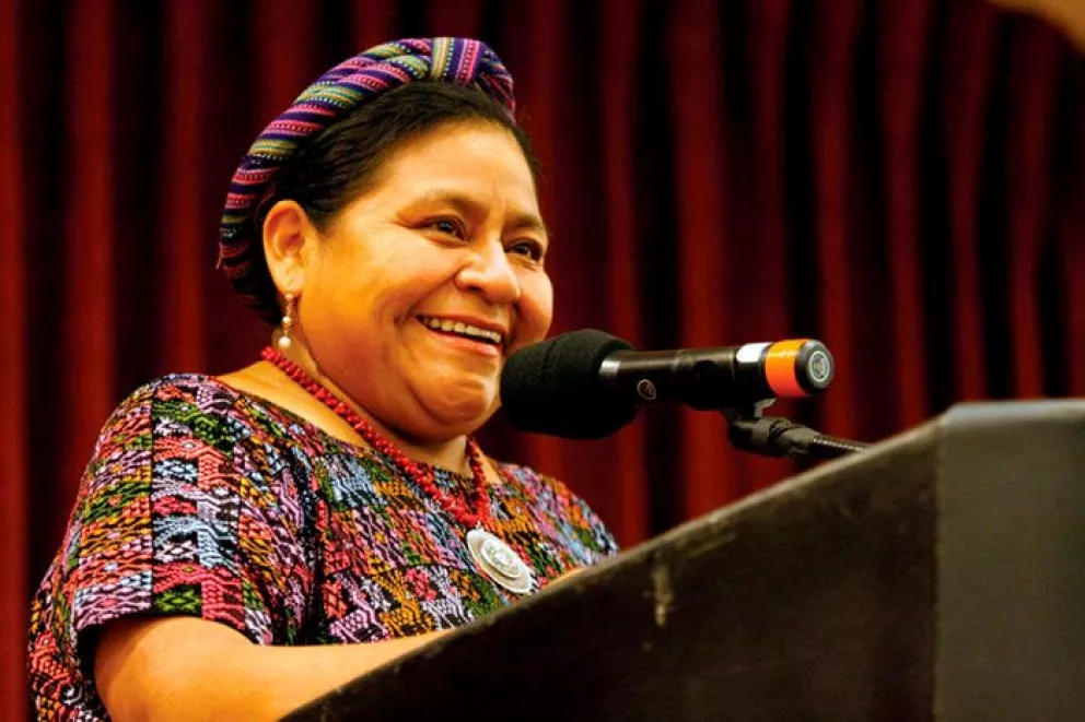 Mujer, emprende sin miedo y sé líder: Rigoberta Menchú