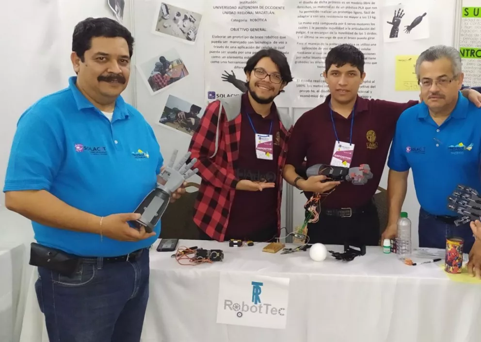 Con brazo robot, estudiantes de la UAdeO ganan copa Tecnociencias Paraguay 2020