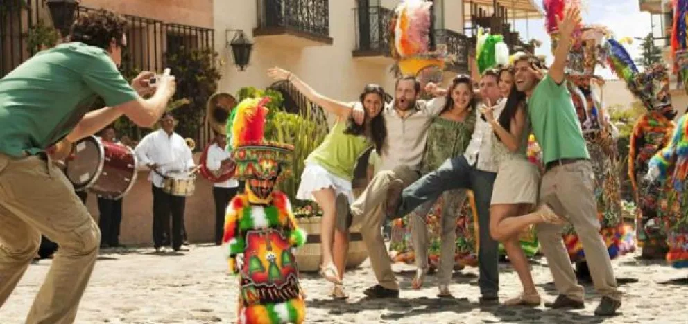 México alcanzará cifra récord de 30 millones de turistas extranjeros