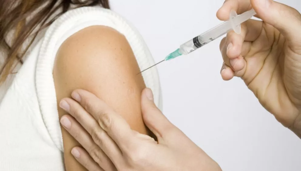 Vacuna de gripe protege hasta un 39% del contagio por Coronavirus