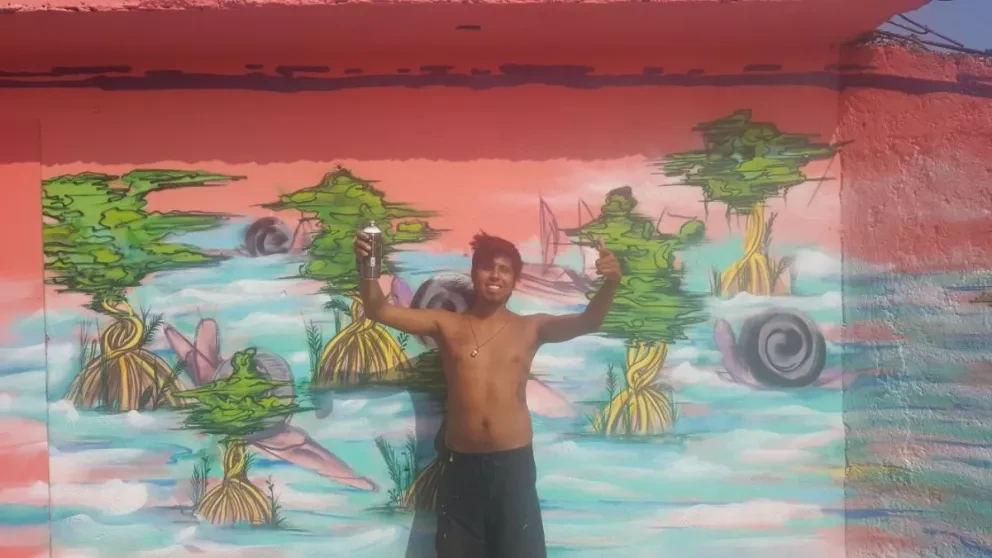 Un graffiti que muestra la belleza de la Laguna de Bacalar