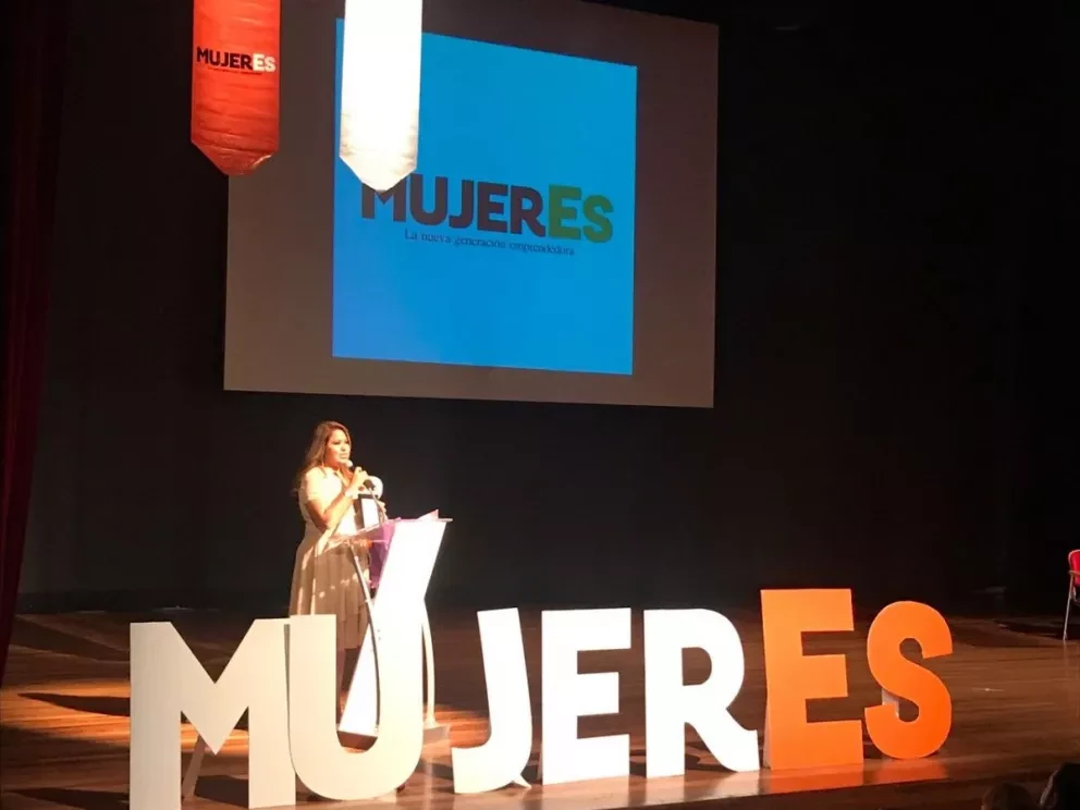 7 mujeres culiacanenses reciben galardón por emprendimiento