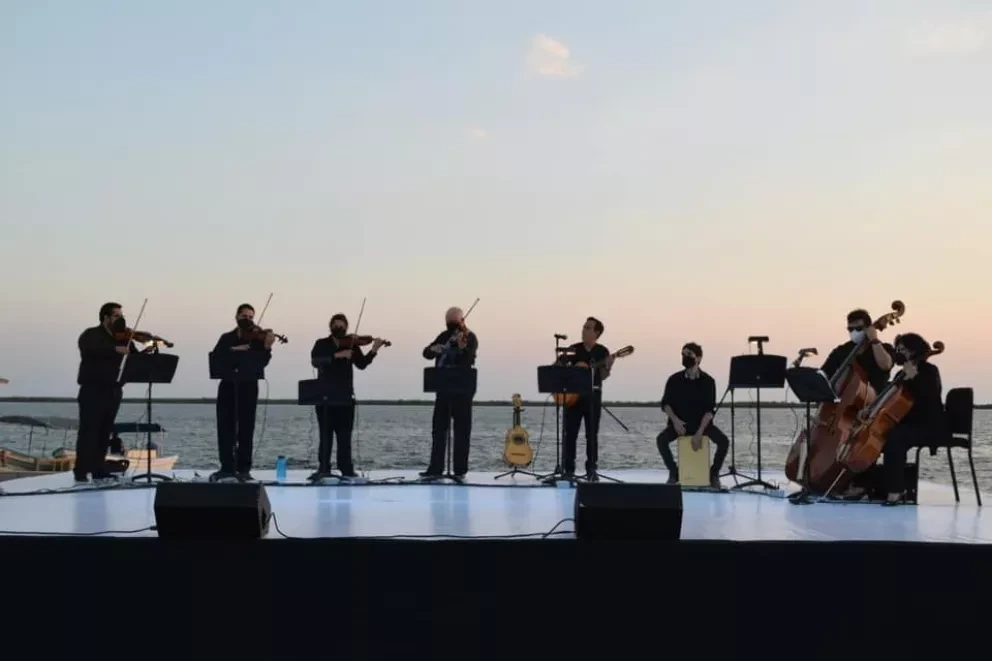 ¡Soy del mero Sinaloa!, cantan en Altata
