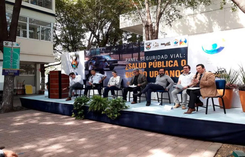 Discuten expertos sobre seguridad vial en Culiacán