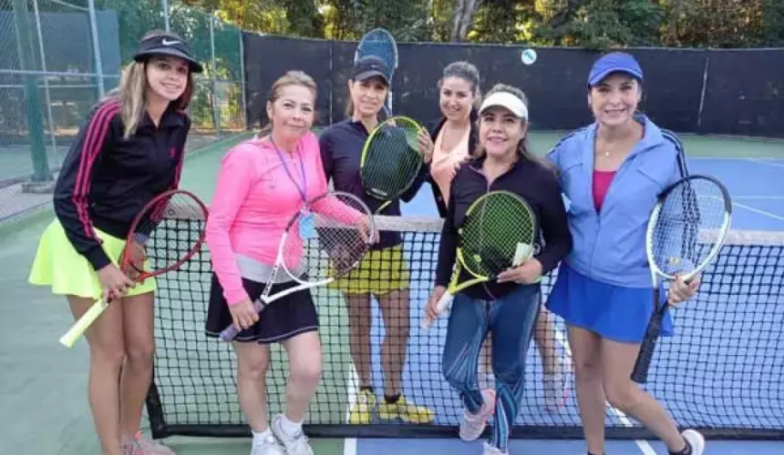 Damas conviven para fomentar el Tenis en Culiacán