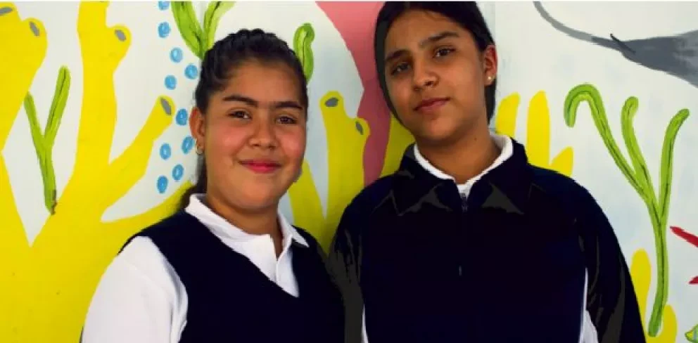 Mía y Dulce, dos niñas que viven entre la Ciencia, Conchitas, Galletas y el mar