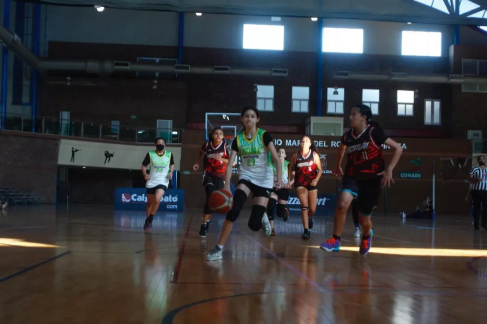 Ahome y Mazatlán ganan en Baloncesto estatal, en las categorías Menores Femenina y Masculina 07