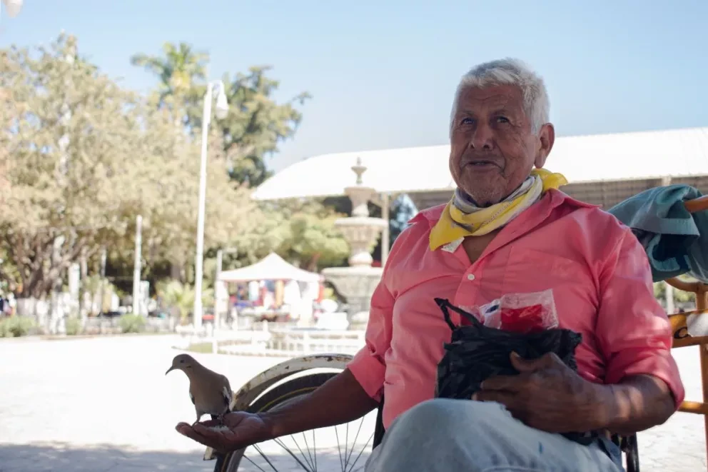 Felipe entregó su vida a la educación. Hoy el recuerdo es lo único que le queda