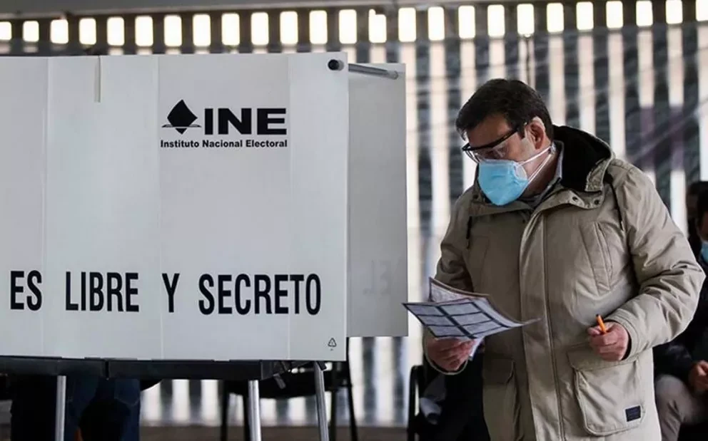 AMLO propone Reforma Electoral: Reducción de plurinominales y medidas austeras