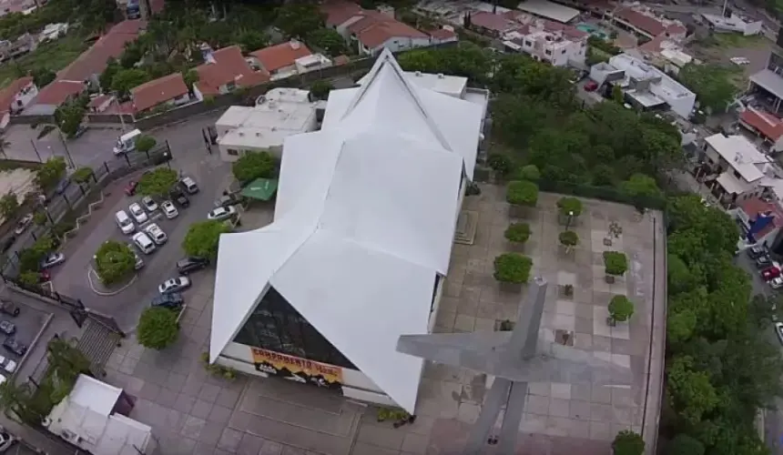 Iglesia de Nuestra Señora de Guadalupe, mejor conocida como La Lomita.