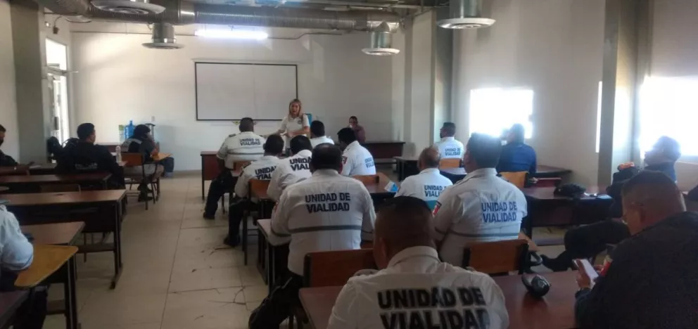 Otorgan curso de sensibilización y empatía animal a Tránsitos y Policías municipales de Culiacán