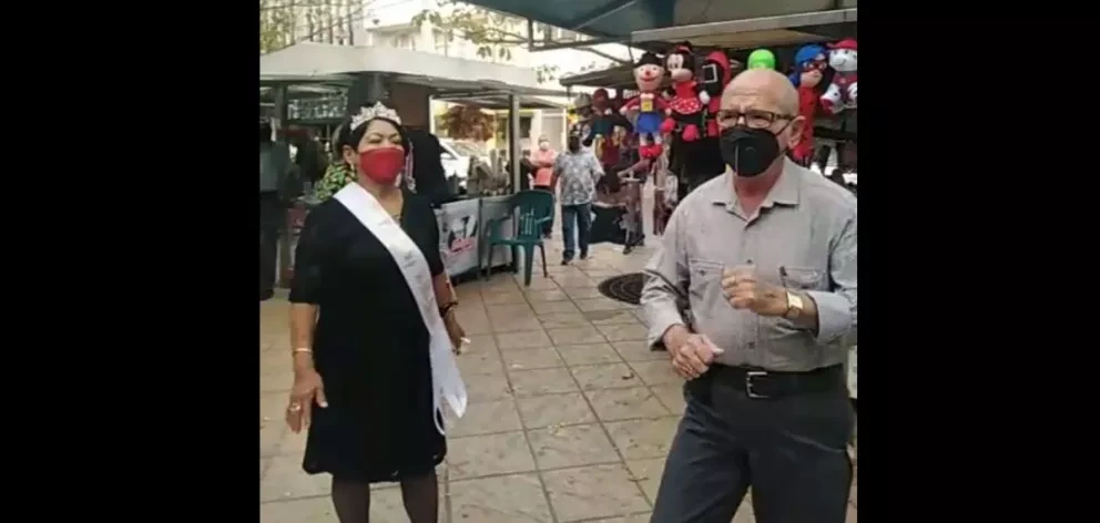La música, el baile y la alegría regresan a la plazuela Álvaro Obregón en Culiacán