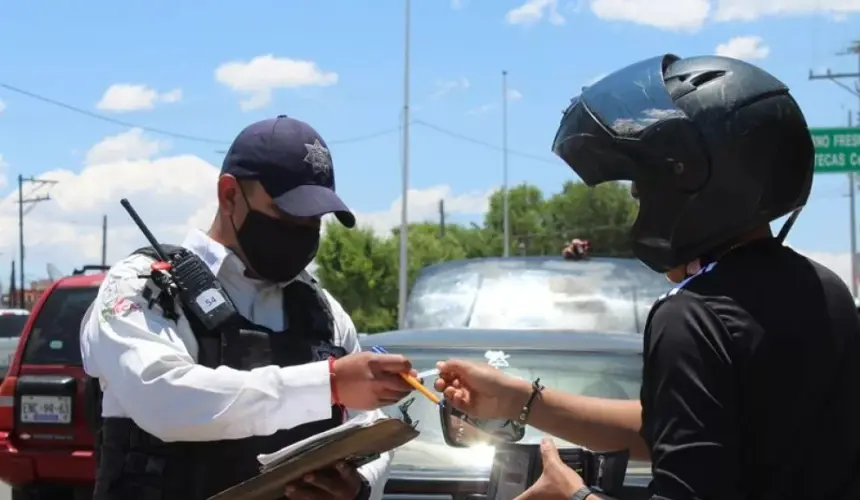 El casco es tu protección, podría salvar tu vida