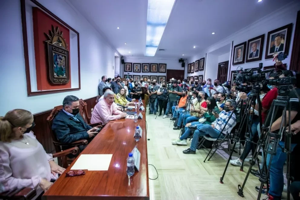 Por fin pagarán a viudas de policías, ofrece Rocha más de 20 millones