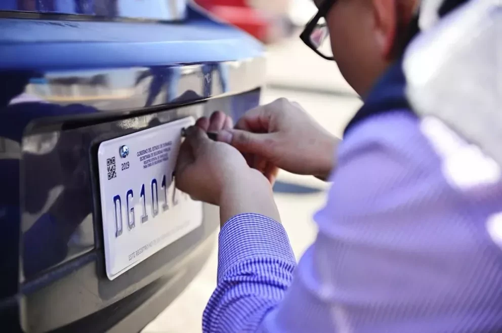 Más de 116 mil vehículos extranjeros han sido regularizados en México: SSPC
