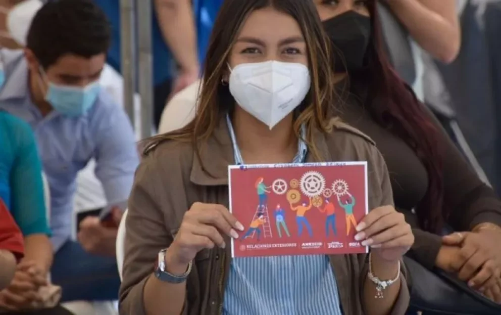 Arranca programa de jóvenes construyendo el futuro en EUA