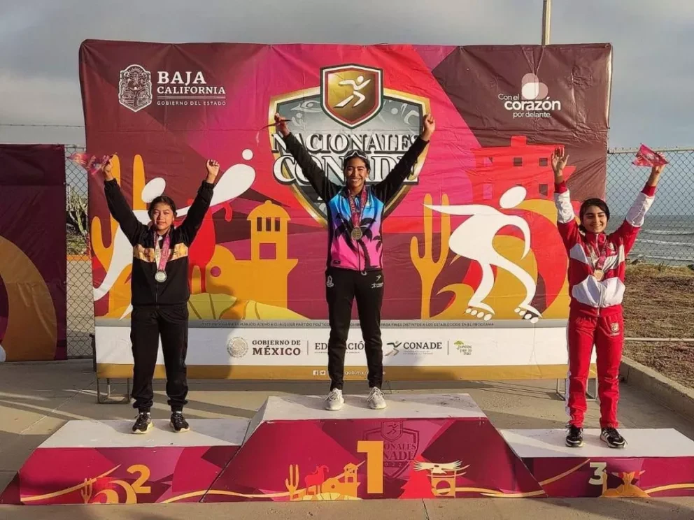 Valeria Laniado es primera mujer nayarita con medalla nacional en patinaje