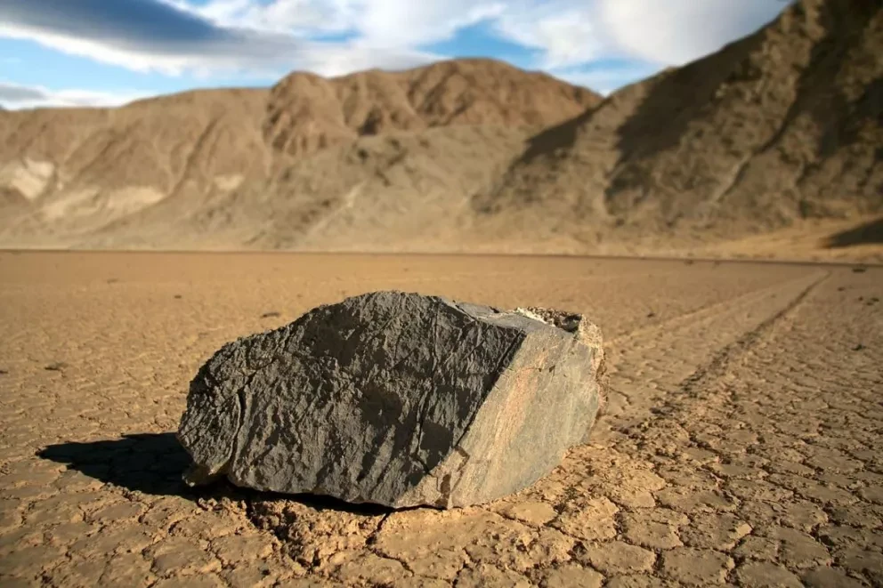 Walking Rock, el lugar donde las rocas pueden moverse solas.