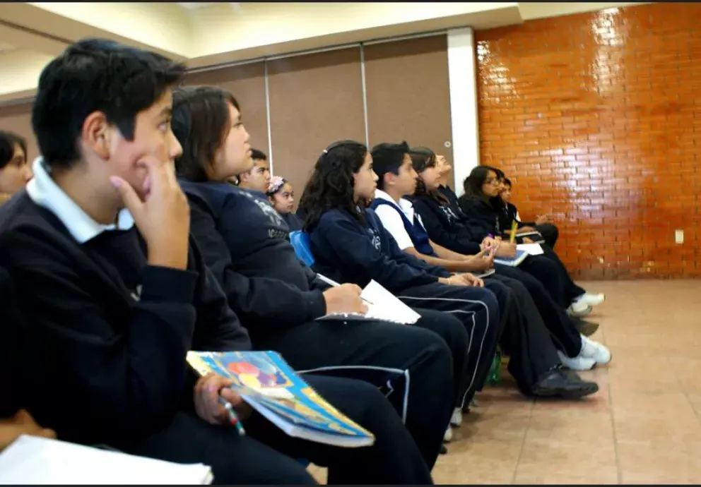 Por qué la SEP no dejará que ningún alumno saque menos de 6 y la asistencia ya no contara.