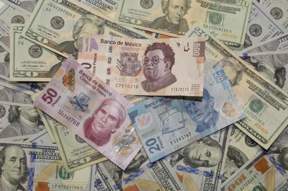¿Cuánto cuesta el dólar hoy 5 de julio? Peso se desploma ante la moneda americana
