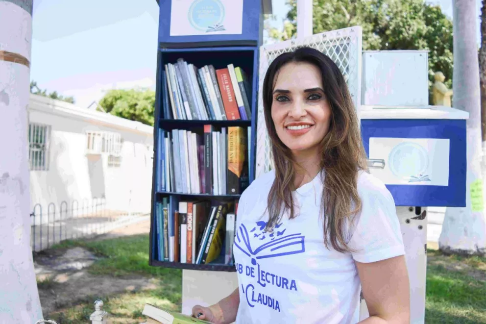 Celebran un año del Club de Lectura Claudia en Villa Juárez