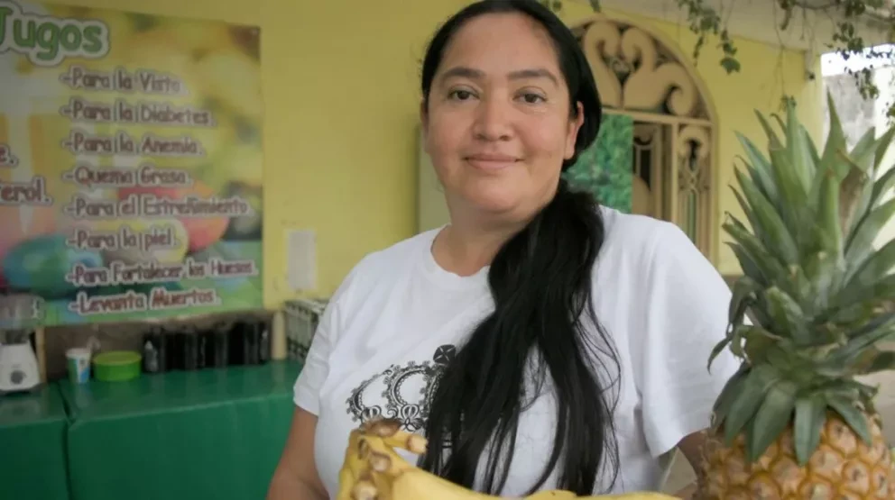 VIDEO. Por un gusto personal Maribel Coronel trajo los Jugos saludables a Villa Juárez