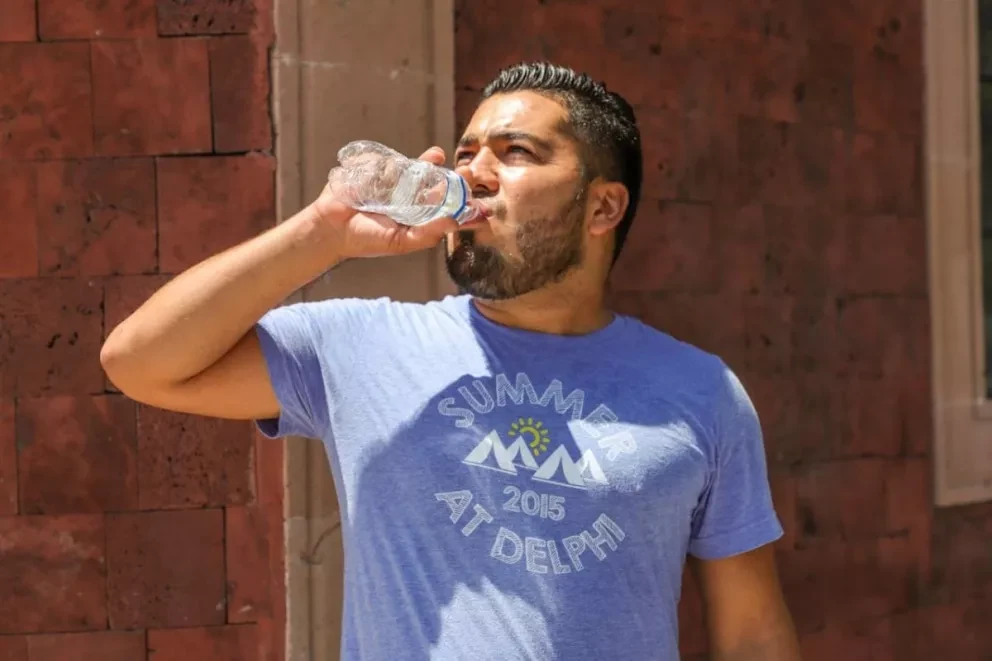 Cuidado con los golpes de calor, conoce cómo evitarlos y qué hacer si se presenta