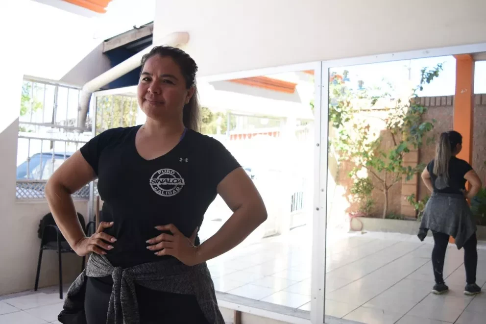A ritmo de la música Guliana motiva a las mujeres para sentirse libres