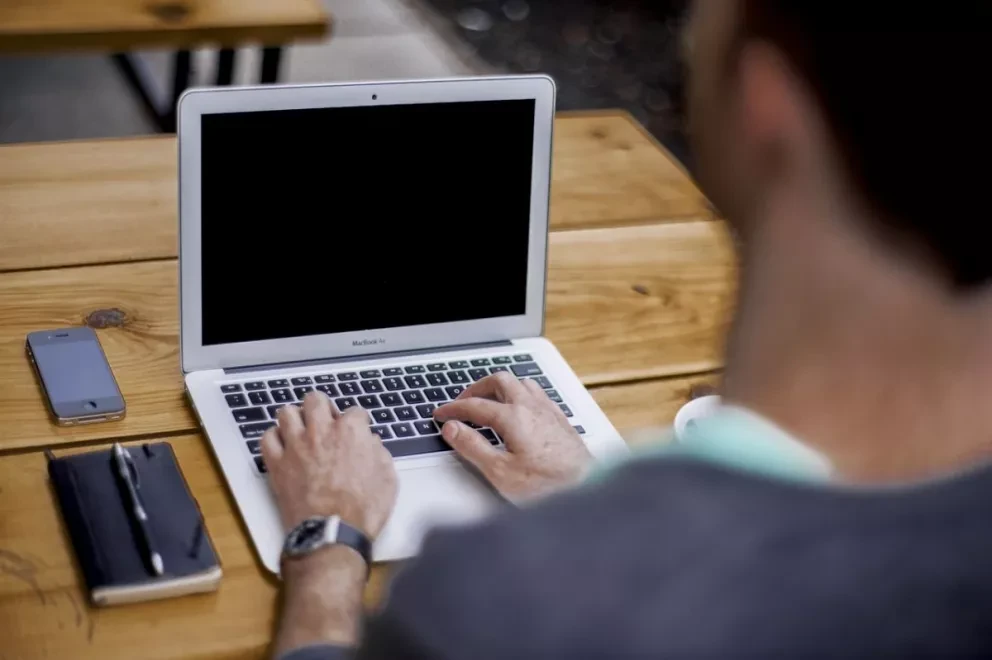 ¿Buscas chamba? 5 tips para encontrar trabajo y tener un CV ideal
