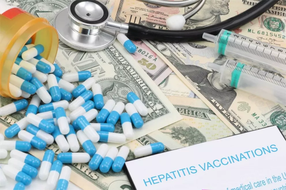  Hepatitis C puede ser curable con diagnóstico oportuno y tratamiento adecuado.