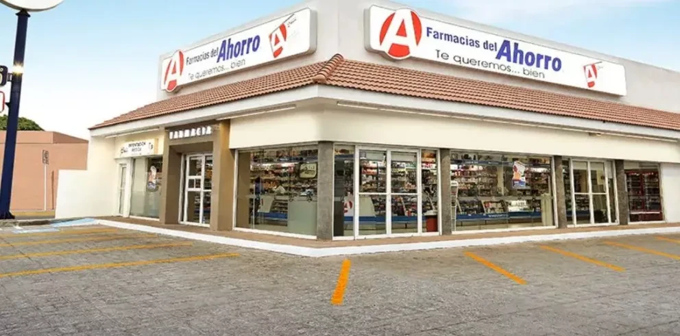 Tiembla Doctor Simi; abrirán Farmacias del Ahorro en Culiacán.