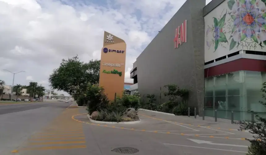 ¿Qué comercios hay en Plaza Ceiba además de H&M? Checa todo lo que puedes hacer en este lugar