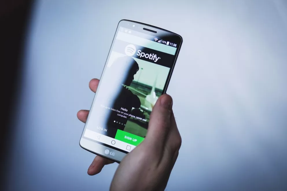 Spotify quiere que pagues por el botón de reproducir, estará sólo para usuarios premium
