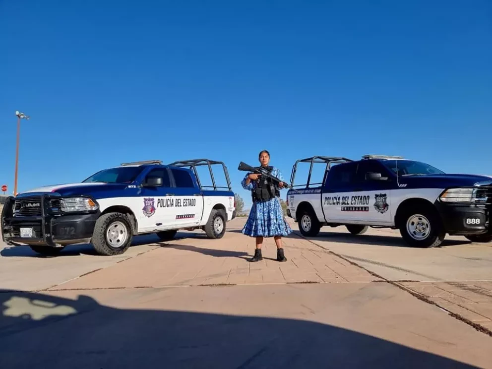 Liliana, la joven rarámuri que se convirtió en policía para apoyar a los de su etnia.