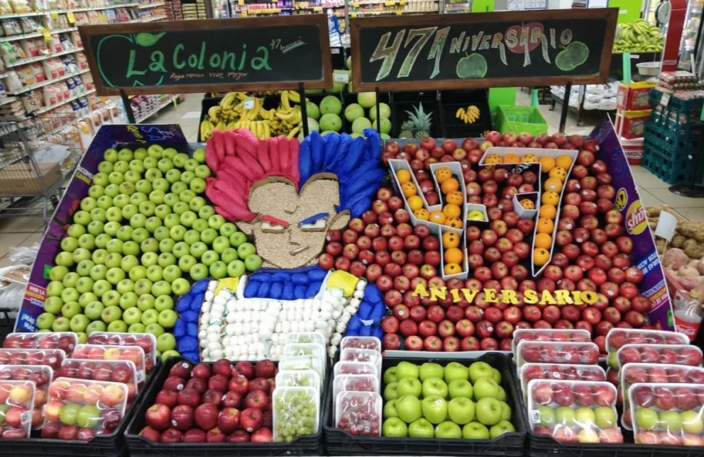 Supermercado hace obras de arte usando frutas y verduras; Sonic, Gokú y Pikachu, entre las figuras creadas