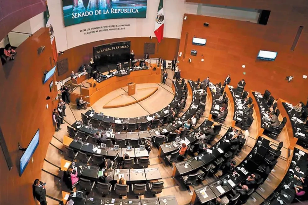 Senadores proponen reducir a 6 horas la jornada laboral en México