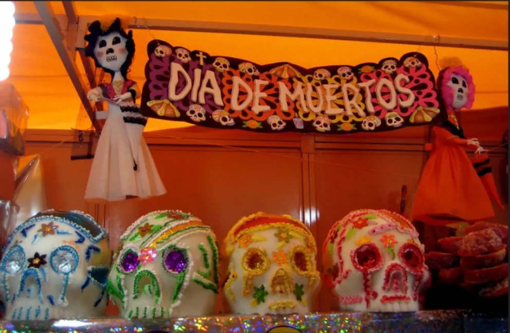 ¿Qué día se celebra el Día de Muertos?